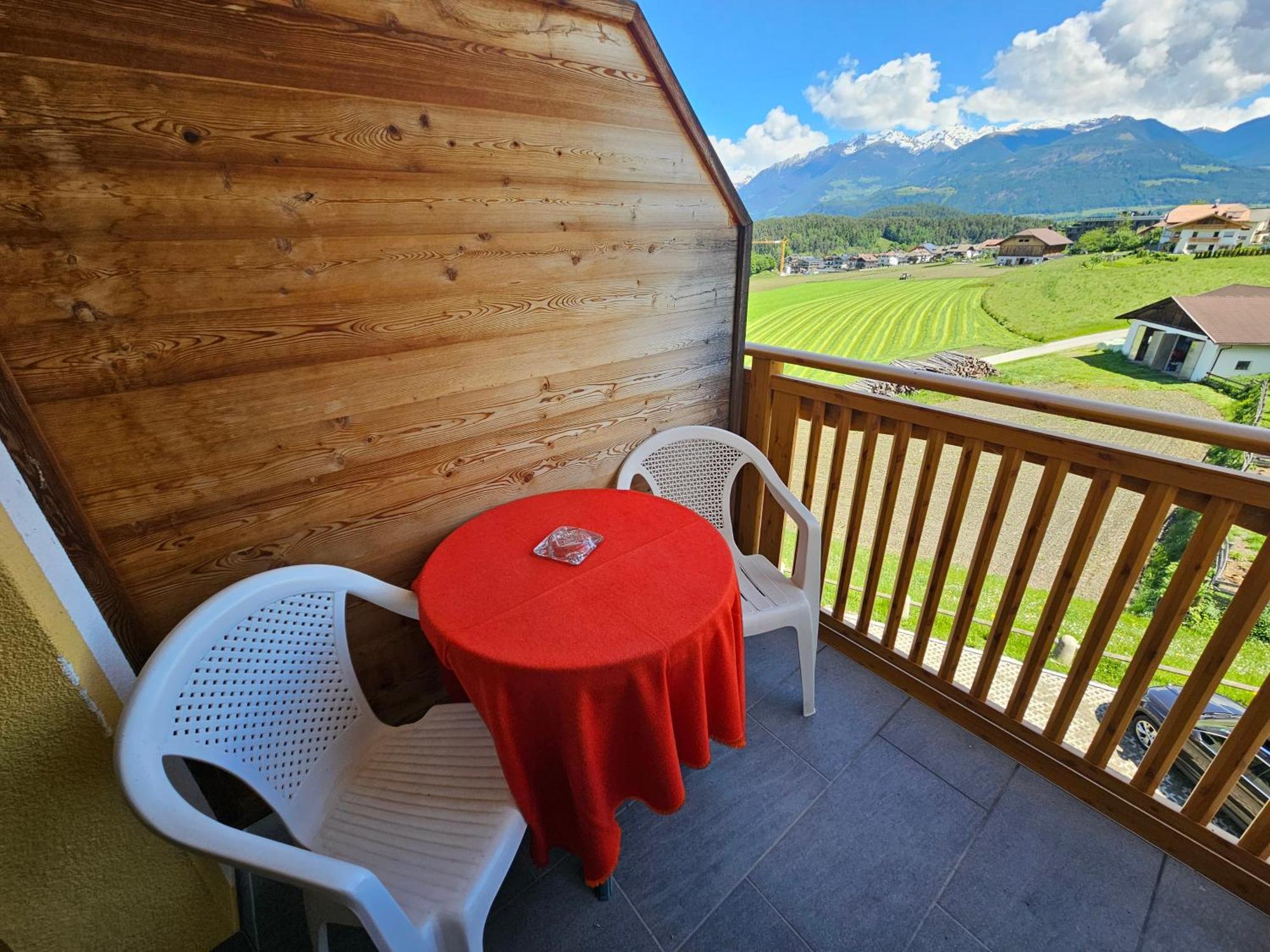 Apartment Pichlerhof San Lorenzo di Sebato Exterior foto